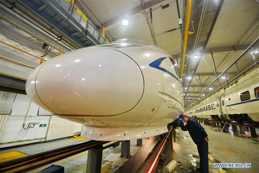 CHINA-CHANGCHUN-HIGH-SPEED TRAIN-MECHANIST (CN)