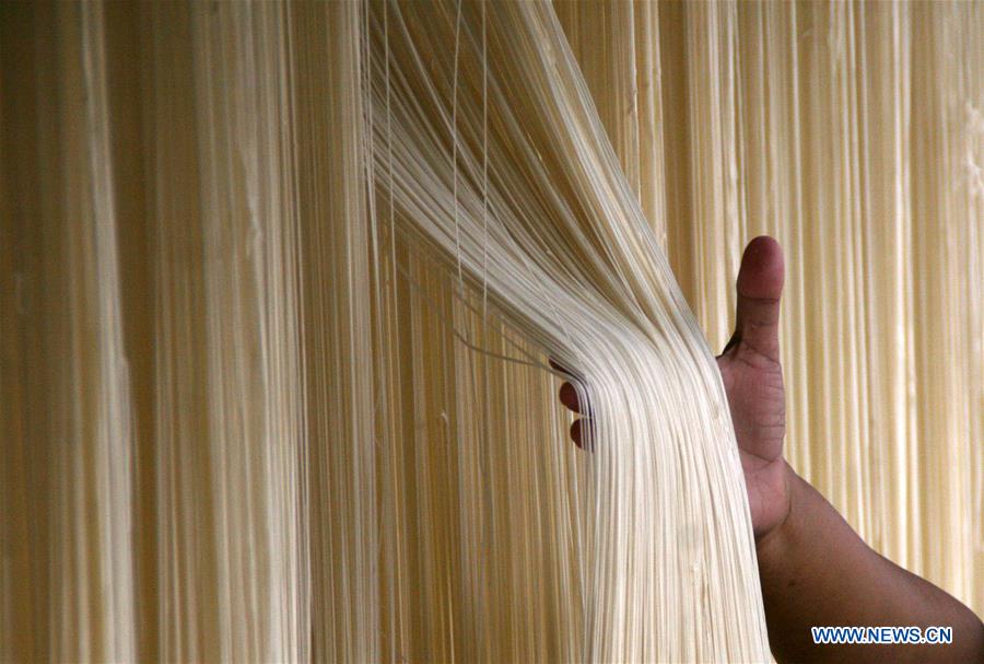 INDONESIA-SURABAYA-TRADITIONAL NOODLES