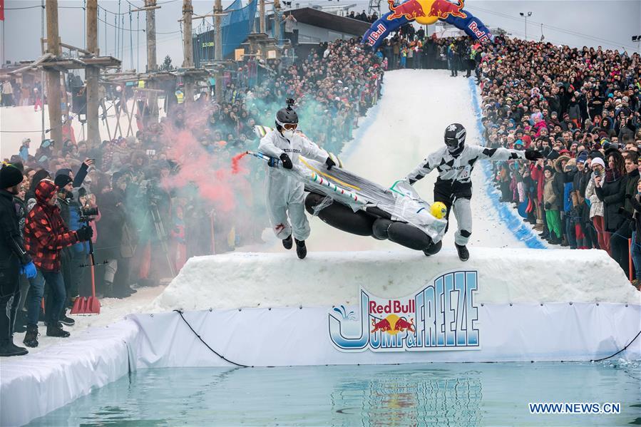 højttaler Migration fest Red Bull Jump & Freeze Festival 2018 celebrated in Vilnius, Lithuania -  Xinhua | English.news.cn