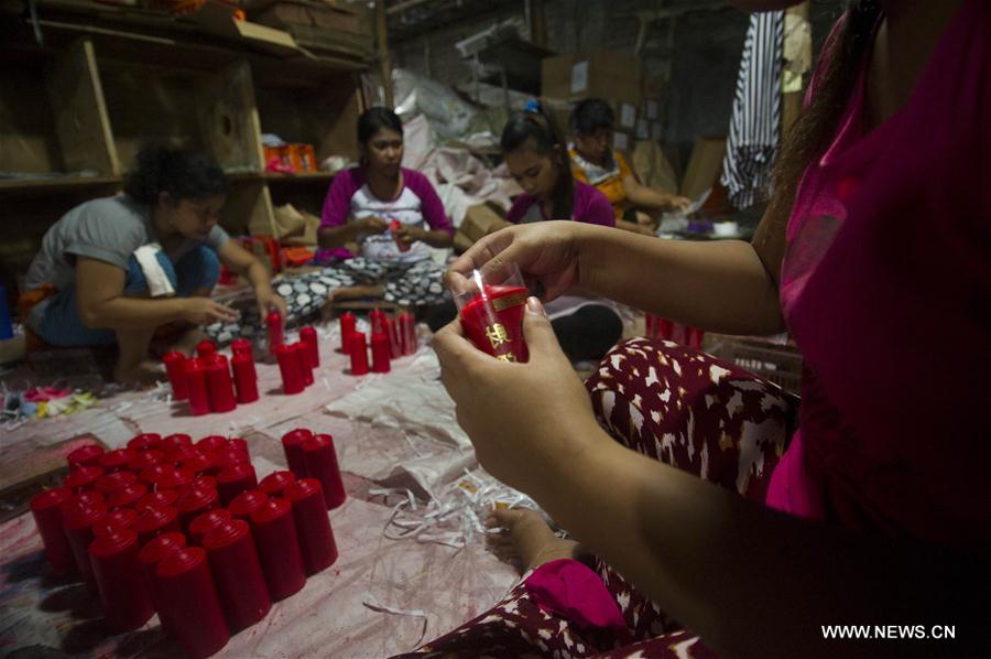 INDONESIA-TANGERANG-CANDLE MAKER-CHINESE NEW YEAR