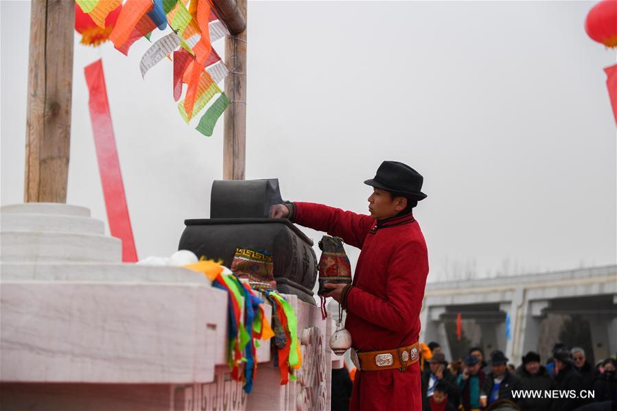 CHINA-INNER MONGOLIA-FIRE WORSHIPING RITUAL (CN)