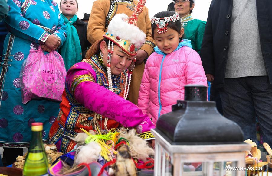 CHINA-INNER MONGOLIA-FIRE WORSHIPING RITUAL (CN)
