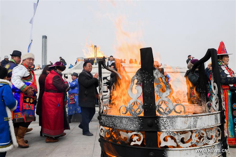CHINA-INNER MONGOLIA-FIRE WORSHIPING RITUAL (CN)