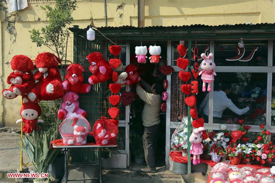 EGYPT-CAIRO-VALENTINE'S DAY