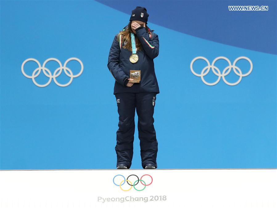(SP)OLY-SOUTH KOREA-PYEONGCHANG-ALPINE SKIING-LADIES' DOWNHILL-MEDAL CEREMONY