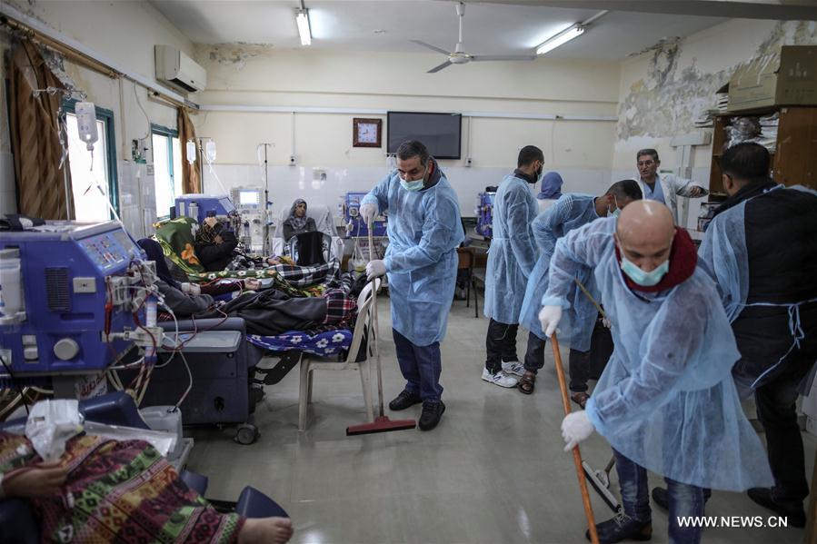 MIDEAST-GAZA CITY-HOSPITAL-CLEANING STAFF-STRIKE