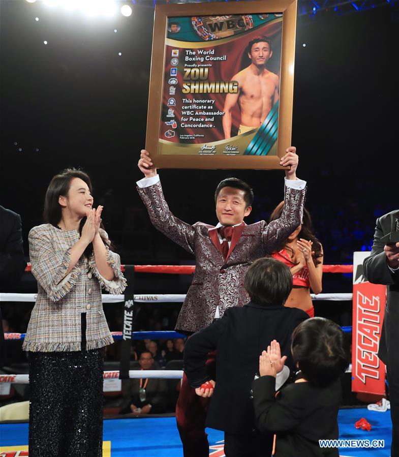 (SP)US-LOS ANGELES-BOXING-ZOU SHIMING