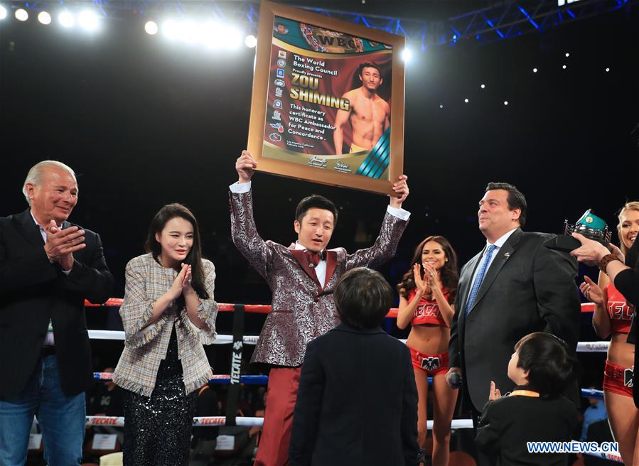 (SP)US-LOS ANGELES-BOXING-ZOU SHIMING