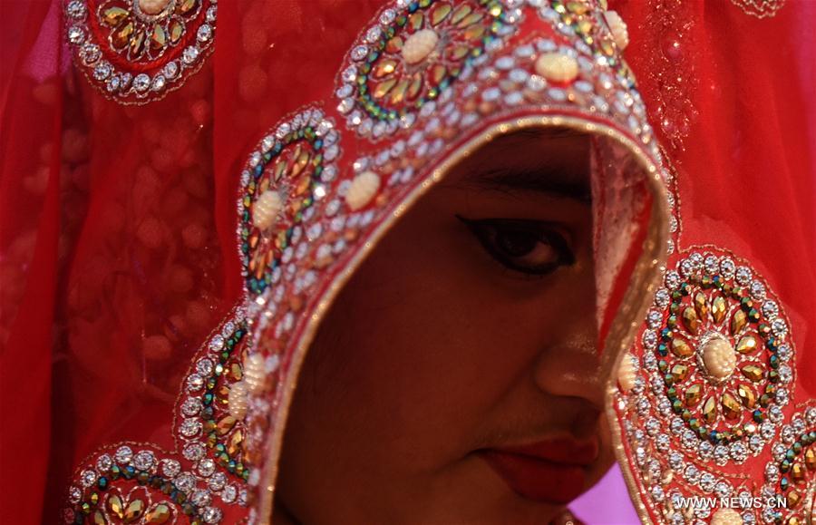 INDIA-MUMBAI-MASS WEDDING