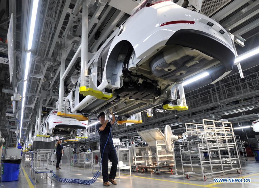 China's manufacturing activity expands slower in February