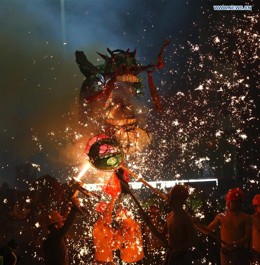 #CHINA-LANTERN FESTIVAL-CELEBRATIONS (CN)