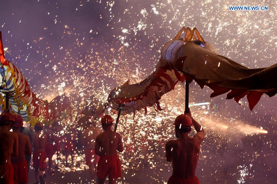 #CHINA-LANTERN FESTIVAL-CELEBRATIONS (CN)