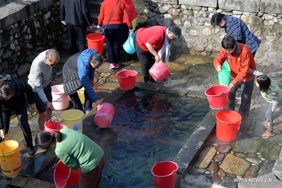 CHINA-JIANGXI-NEW DWELLERS-RETIREMENT LIFE (CN)