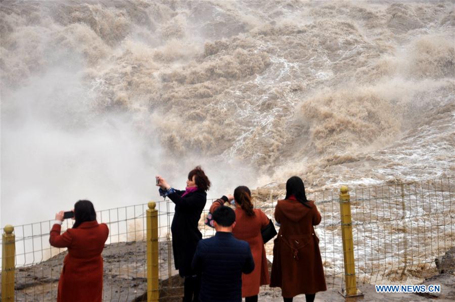 #CHINA-SHANXI-HUKOU WATERFALL (CN)