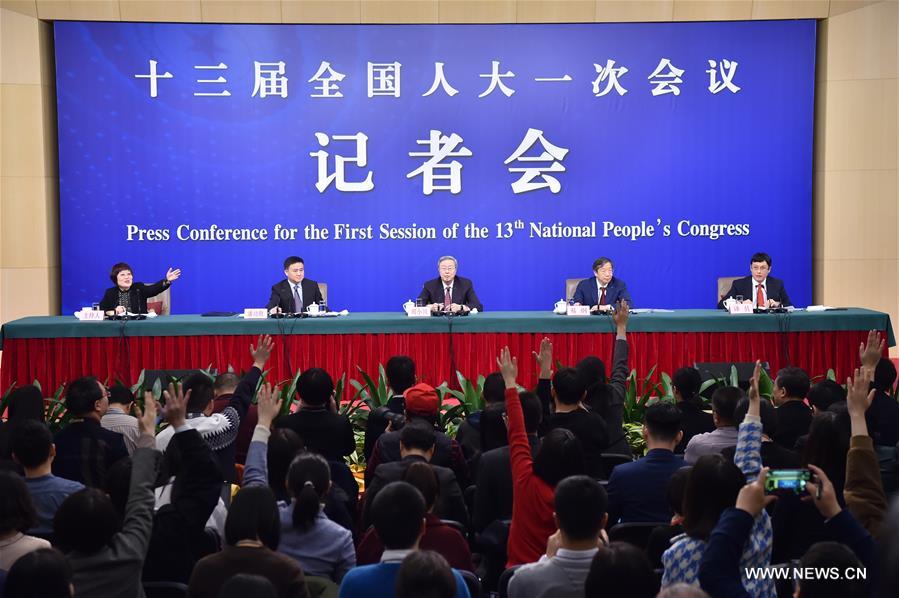 (TWO SESSIONS)CHINA-BEIJING-NPC-PRESS CONFERENCE-FINANCIAL REFORM (CN)