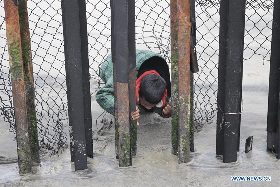 Xinhua Headlines: U.S.-Mexico border wall isolates America from world