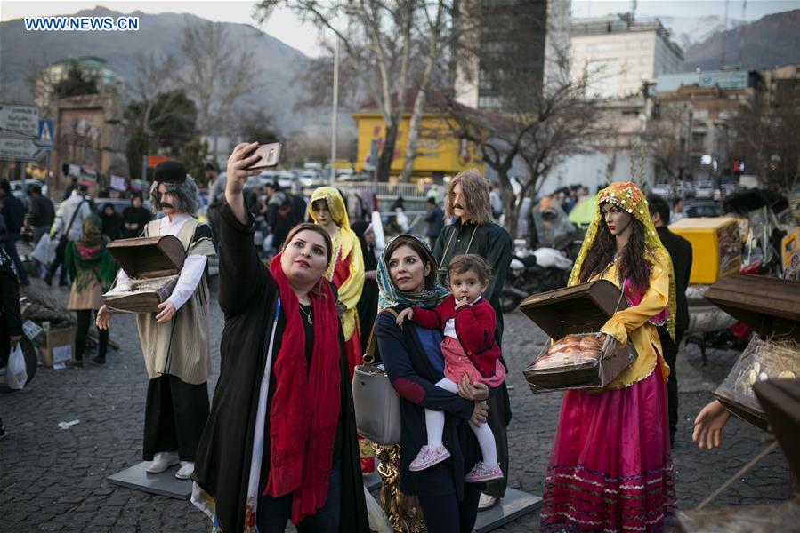IRAN-TEHRAN-NEW YEAR SHOPPING