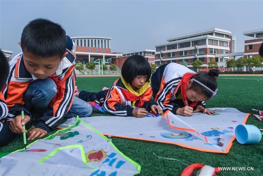 CHINA-ZHEJIANG-SCHOOL-KITES (CN)