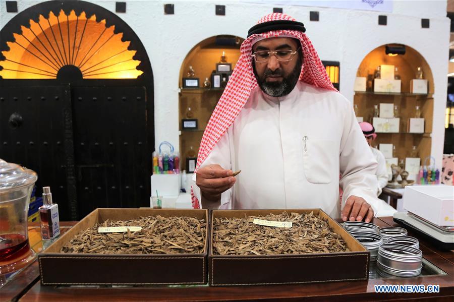 Int'l Perfumes and Cosmetics Exhibition held in Kuwait City Xinhua