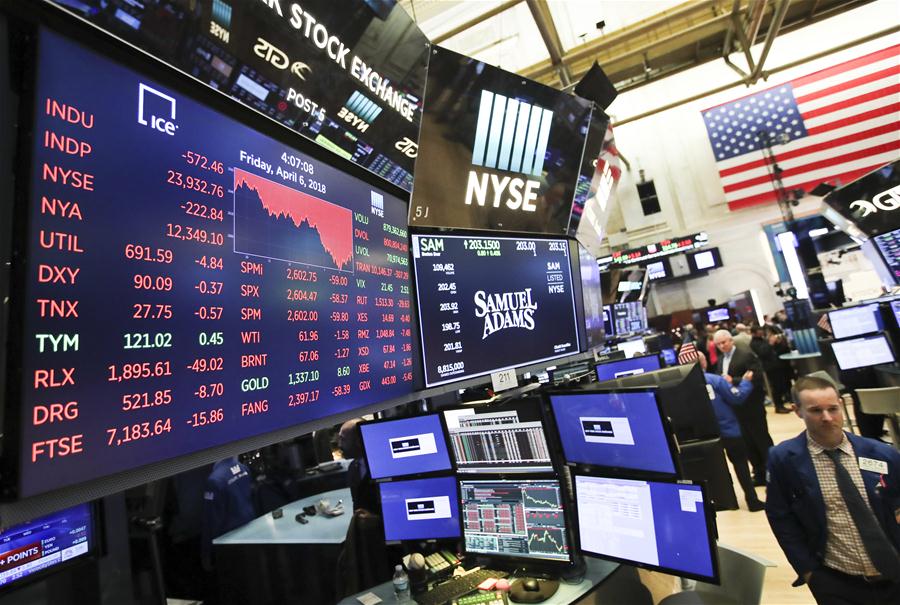 U.S.-NEW YORK-STOCKS-DIVING