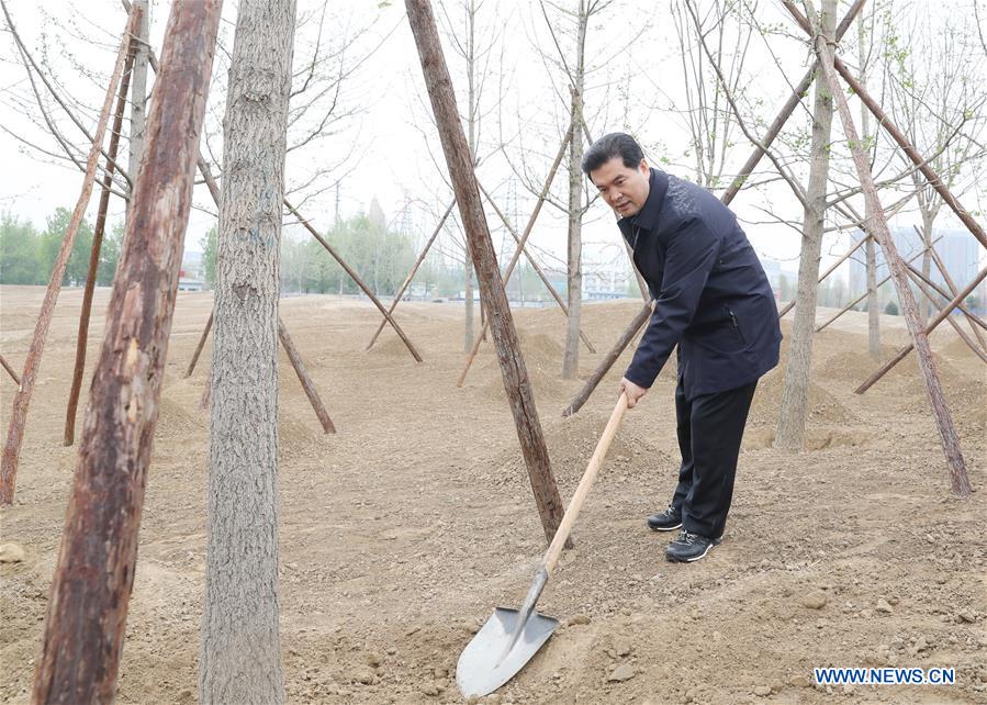 CHINA-BEIJING-CPPCC-TREE PLANTING (CN)