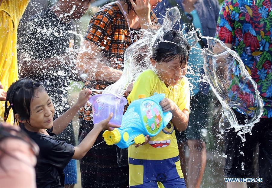 MYANMAR-YANGON-TRADITIONAL WATER FESTIVAL