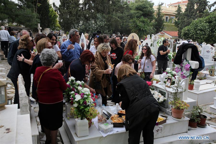 GREECE-ATHENS-PONTIAN GREEKS-CEMETERIES-CUSTOM