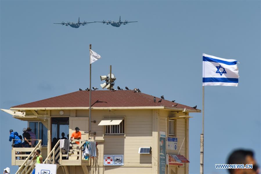 ISRAEL-TEL AVIV-ISRAEL'S INDEPENDENCE DAY-CELEBRATION