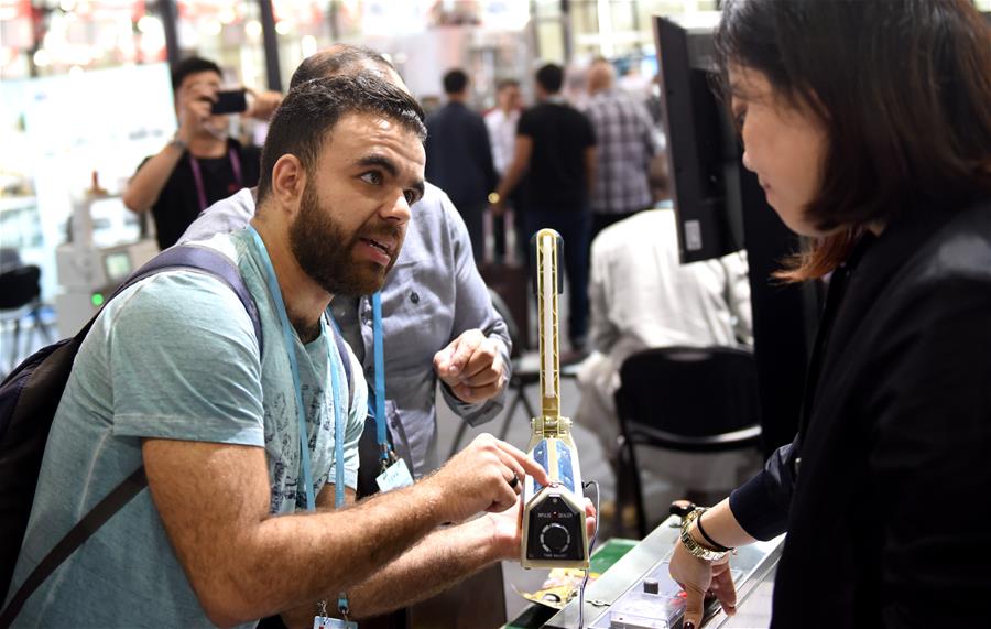 Xinhua Headlines: Expanding imports, the Chinese way to balanced global trade 