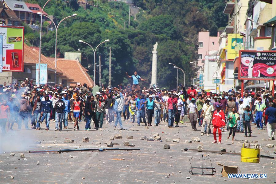 MADAGASCAR-ANTANANARIVO-DEMONSTRATION-CLASH