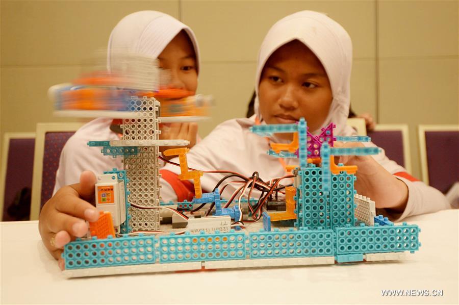 INDONESIA-SOUTH TANGERANG-YOUTH-ROBOTIC COMPETITION