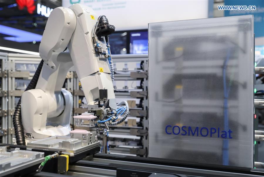 Xinhua Headlines: "Made in China" progresses as global industry undergoes transformation