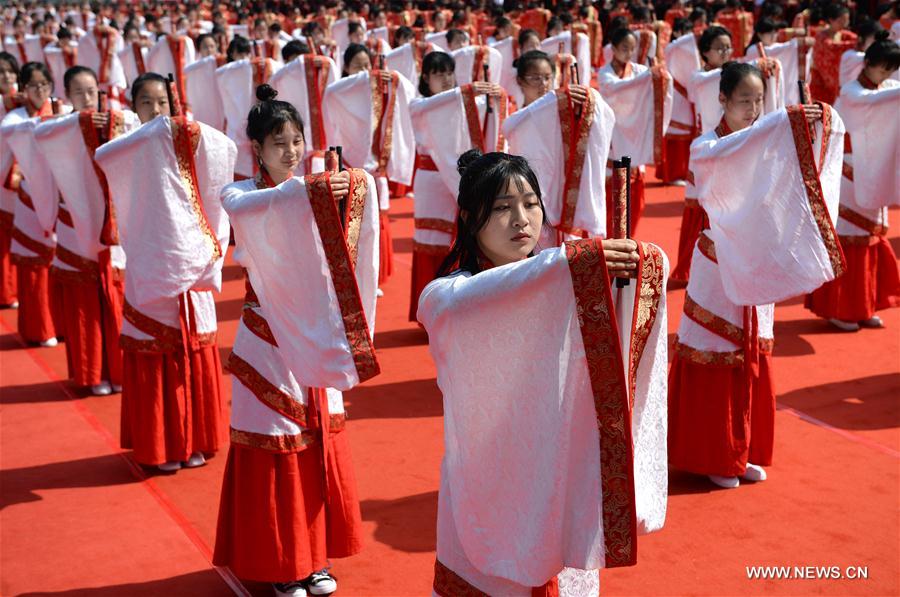 CHINA-SHAANXI-COMING-OF-AGE CEREMONY (CN)