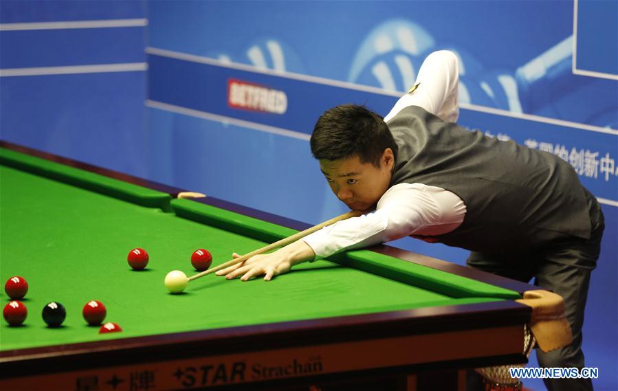 (SP)BRITAIN-SHEFFIELD-SNOOKER-WORLD CHAMPIONSHIP-QUARTERFINAL  