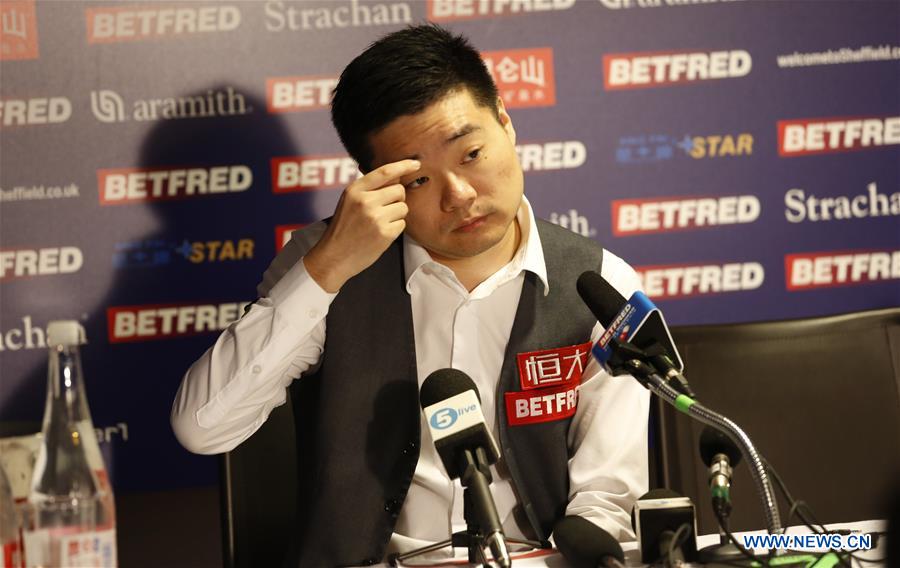 (SP)BRITAIN-SHEFFIELD-SNOOKER-WORLD CHAMPIONSHIP-QUARTERFINAL  