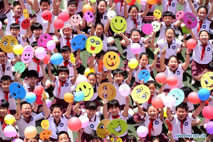 #CHINA-HEBEI-WORLD SMILE DAY-CELEBRATIONS (CN)