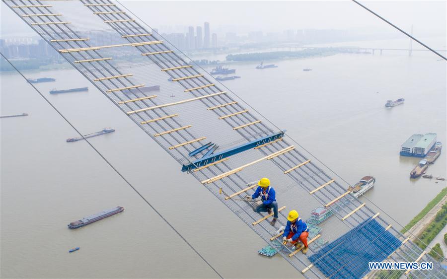 #CHINA-HUBEI-WUHAN-BRIDGE CONSTRUCTION (CN)