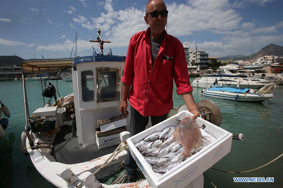 GREECE-XYLOKASTRO-ECONOMY-FISHERMAN