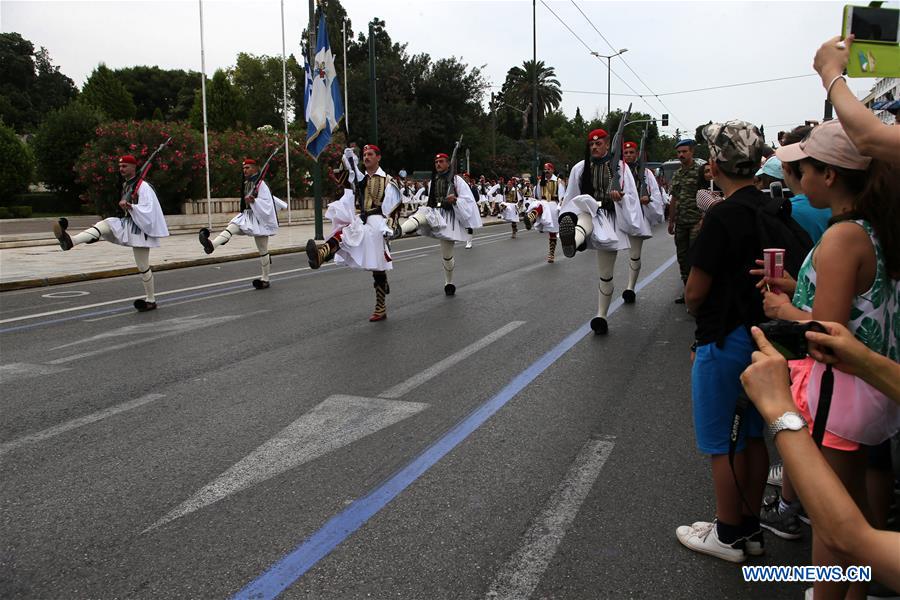 GREECE-ATHENS-PRESIDENTIAL GUARD-CHANGING
