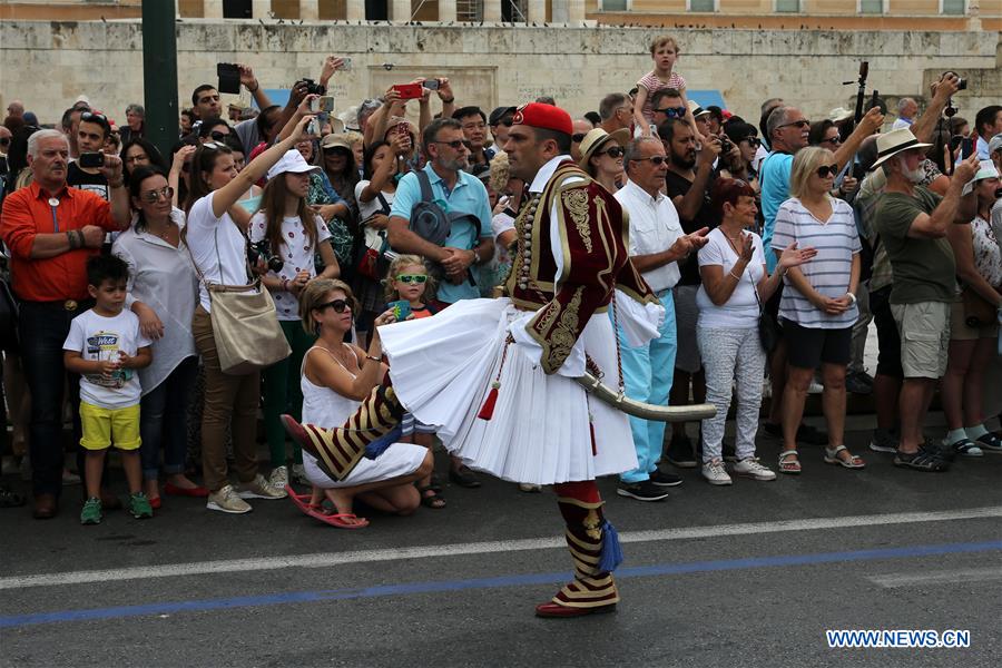 GREECE-ATHENS-PRESIDENTIAL GUARD-CHANGING