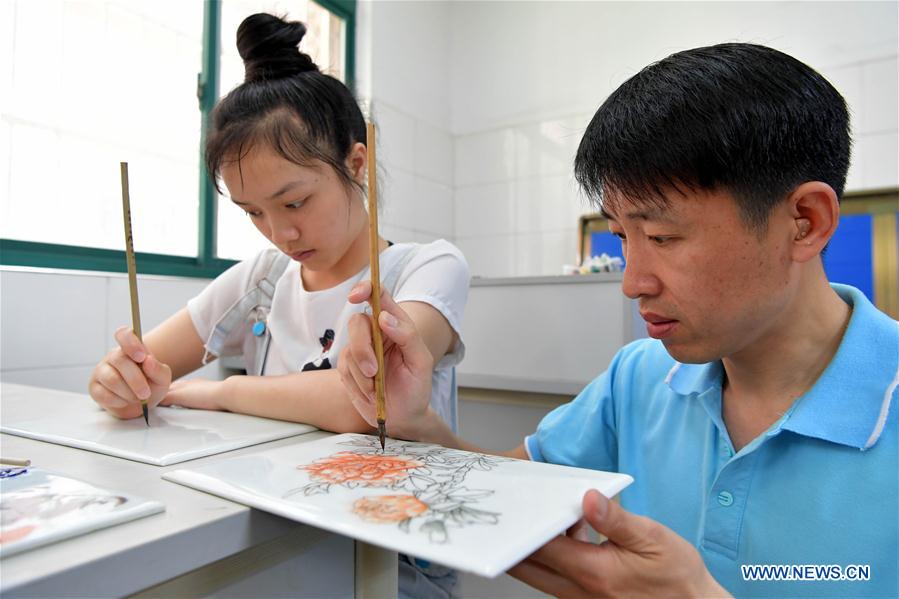 CHINA-NANCHANG-HEARING IMPAIRED TEACHER (CN)
