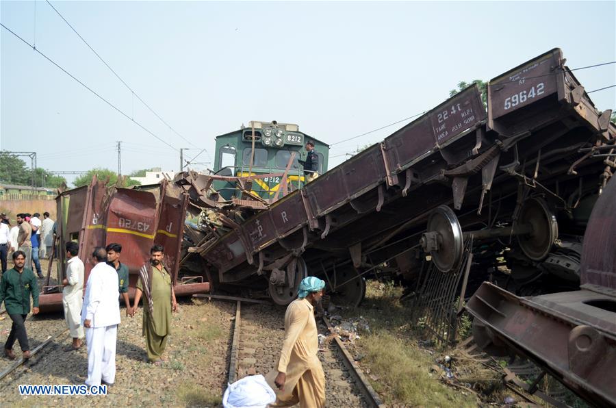PAKISTAN-LAHORE-TRAIN-ACCIDENT