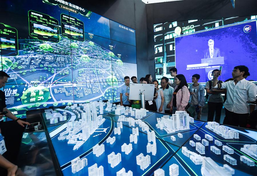 CHINA-GUIYANG-BIG DATA INDUSTRY EXPO (CN)