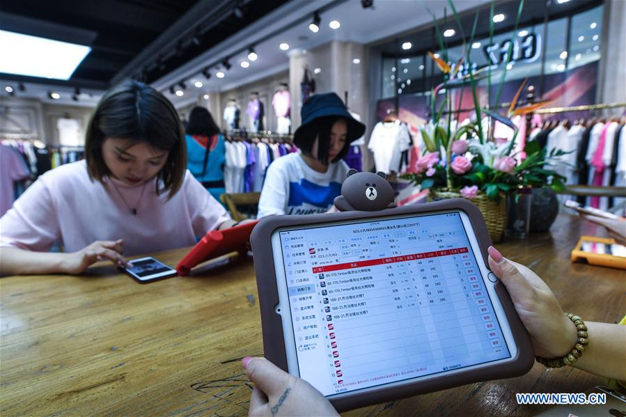 CHINA-ZHEJIANG-PUYUAN-TOWN-SWEATER(CN)