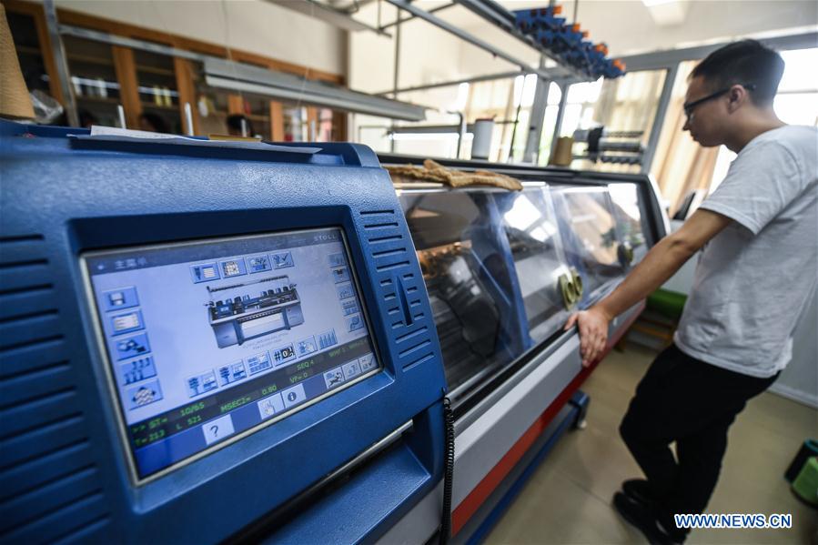 CHINA-ZHEJIANG-PUYUAN-TOWN-SWEATER(CN)