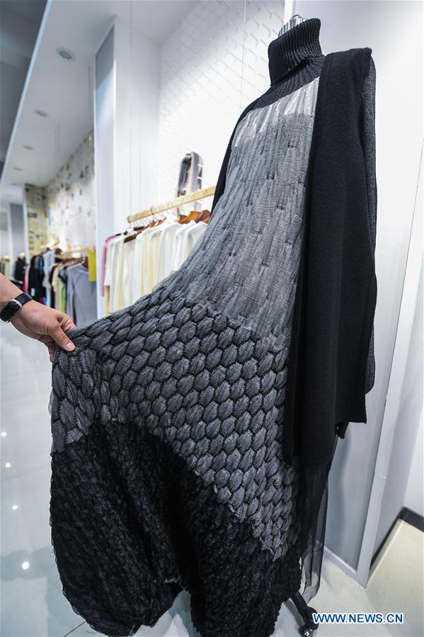 CHINA-ZHEJIANG-PUYUAN-TOWN-SWEATER(CN)