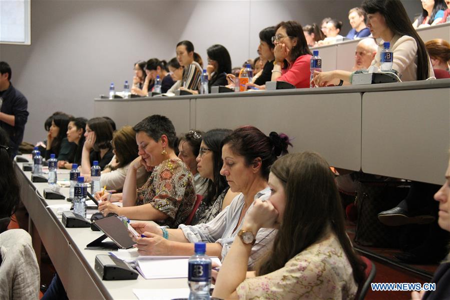 IRELAND-DUBLIN-LECTURE-CHINESE TEACHING