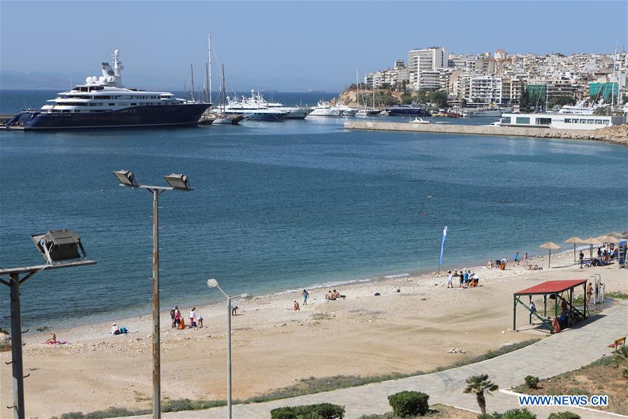 GREECE-PIRAEUS-BEACH CLEANING