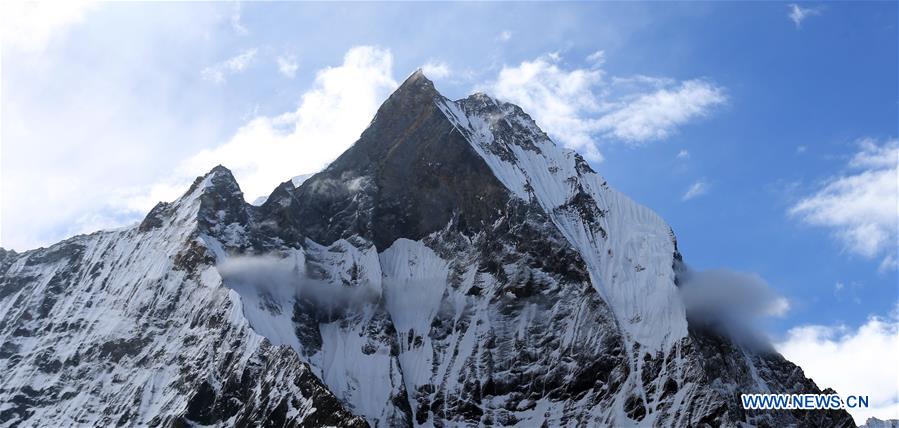 NEPAL-KASKI-MOUNT