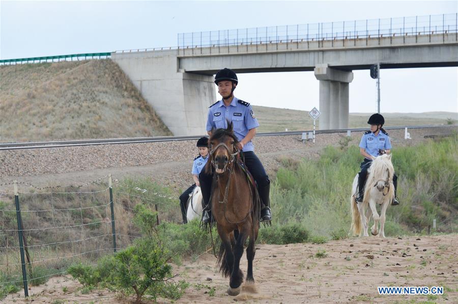 CHINA-INNER MONGOLIA-RAILROAD-MOUNTED POLICE (CN)